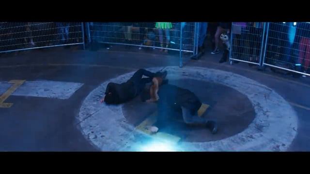 Pikachu Battles Charizard | Pokémon Detective Pikachu | Max смотреть онлайн