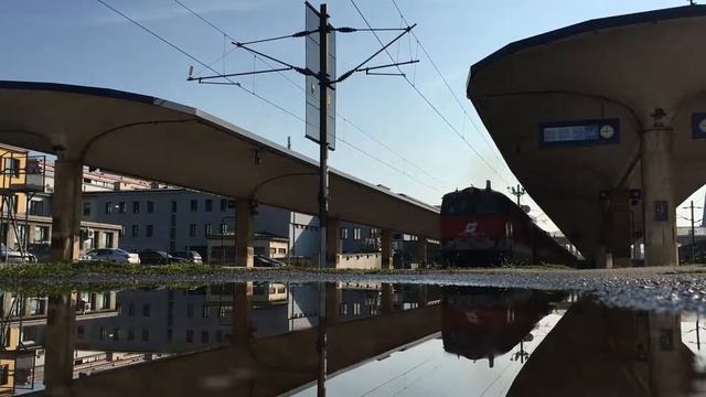 ÖBB Class 2143 departing from Westbahnhof Vienna смотреть онлайн