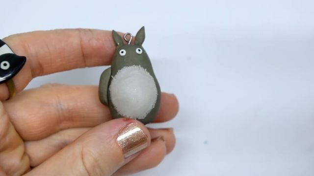 Делаем брелок с #Тоторо (creating My Neighbor Totoro charm) лепим Тоторо из полимерной глины #totor смотреть онлайн