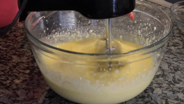 ЛЕНИВЫЙ творожный пирог. Покоряет быстротой приготовления и необыкновенным вкусом! смотреть онлайн