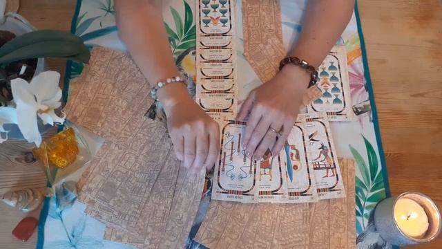 Feuilleton de l'été ( Retraite ) la suite : Tarot Egyptien смотреть онлайн