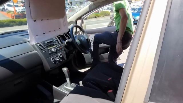 2011 Nissan Tiida ST NZ New смотреть онлайн