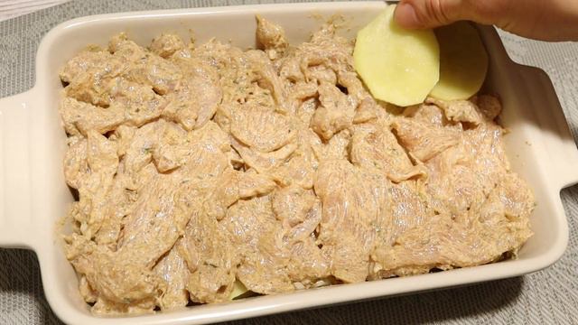 Chicken breast with potatoes baked in the oven ❗️ Great, simple dinner recipe. 113 смотреть онлайн