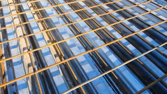 Как я залил между плитами перекрытия. Монолитное перекрытие. Перекрытие по профнастилу. Первый этаж смотреть онлайн