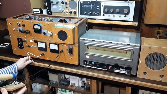 3мгц. Самодельный радиопередатчик радиохулигана. Выход в эфир, небольшой сеанс связи. 23.04.2022. смотреть онлайн