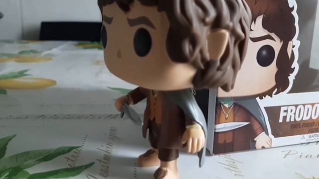 Funko Pop Lord of the Rings 444 Frodo Baggins смотреть онлайн