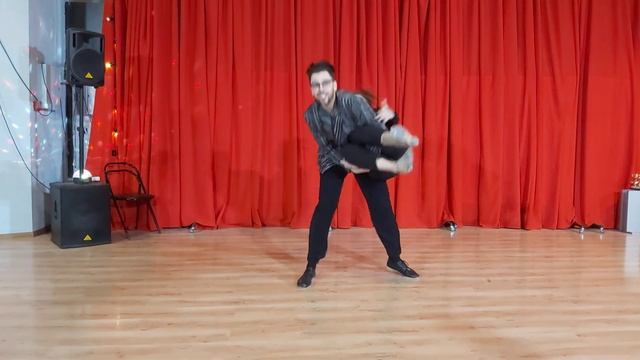 SWING SPRING 2021 | 1 Minute Showcase | 12-Nikolay Khitruk & Maria Bashakina "Shake it baby" смотреть онлайн