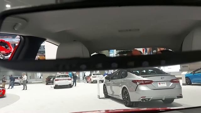 2022 Toyota Prius XLE Hybrid смотреть онлайн