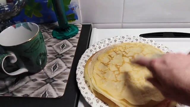 Жару блины и болтаю смотреть онлайн