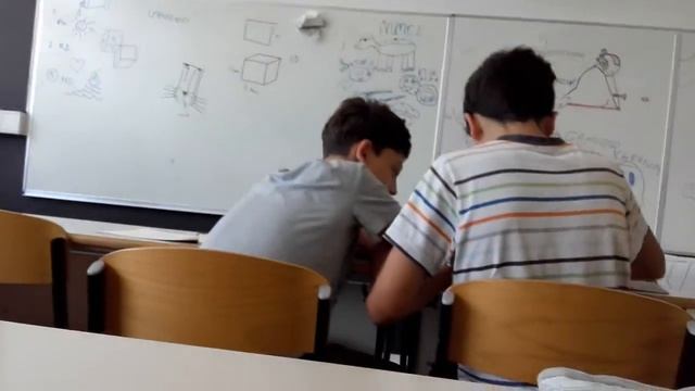 ЧТО ТВОРИТСЯ В ЕВРОПЕ НА УРОККЕ ИЗО?!(#(* смотреть онлайн