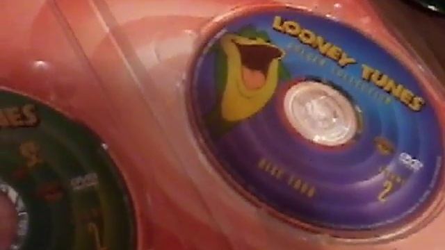 Looney Tunes Golden Collection Volume 2 disc 1 - 4 Bugs Bunny Masterpieces disc menu on projector смотреть онлайн