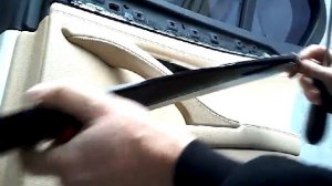 Как снять обшивку карту задней двери BMW 5 F10/demontaz boczka drzwi tyl/door panel removal!