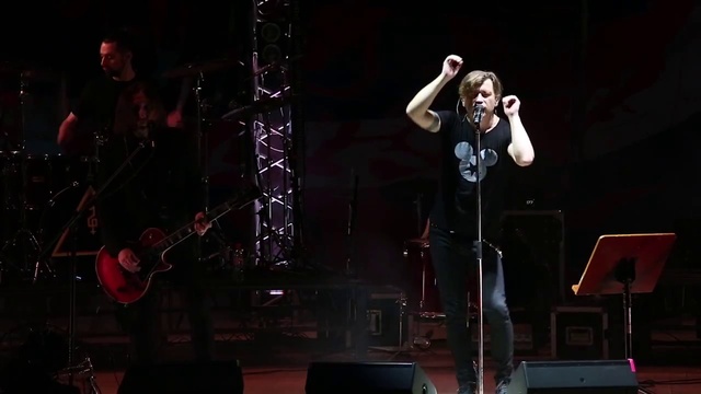 ПЕНЗАКОНЦЕРТ - Группа Би-2 - Компромисс (концерт в ККЗ Пенза) смотреть онлайн