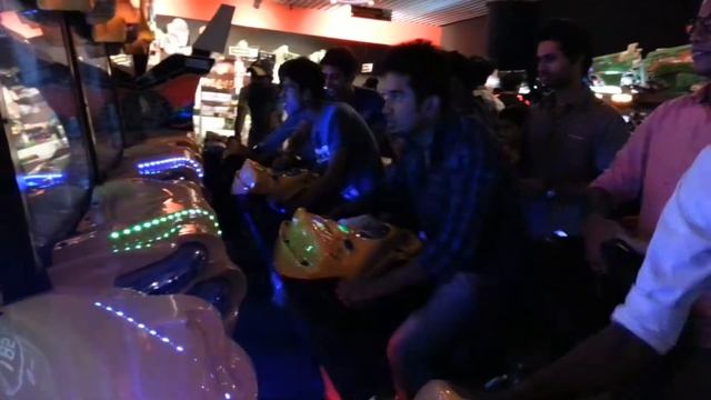 Games Arena Mantri Square Mall Bangalore смотреть онлайн