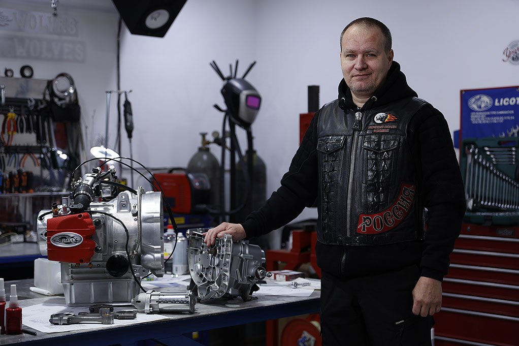 РУССКИЙ МОТОР смотреть онлайн