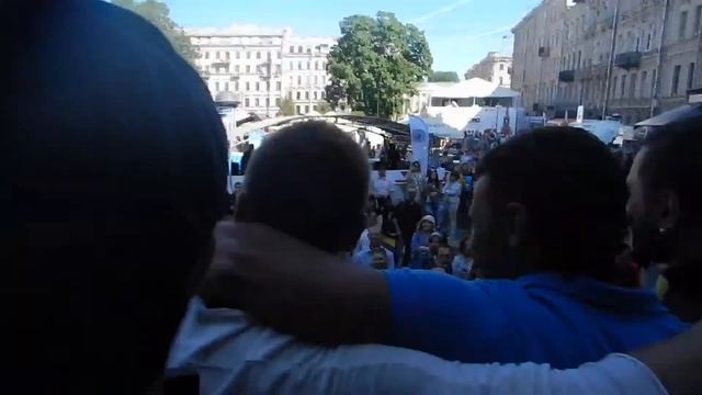 мото-м С Чемпионами Кастомайзинга