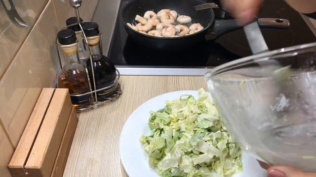 Вкуснейший, ароматный и очень красивый салат с креветками ???быстрый рецепт для вкусного ужина. смотреть онлайн