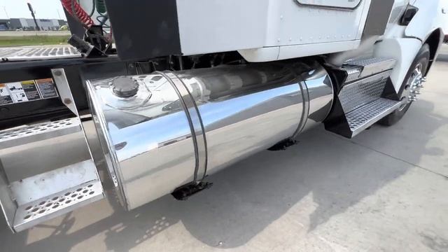 Used 2018 Kenworth T880 52" Mid Roof Sleeper Semi Truck for Sale - A8588P смотреть онлайн