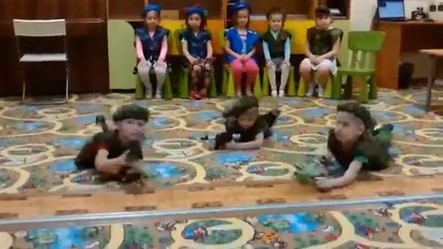 Поздравление пап с 23 февраля смотреть онлайн