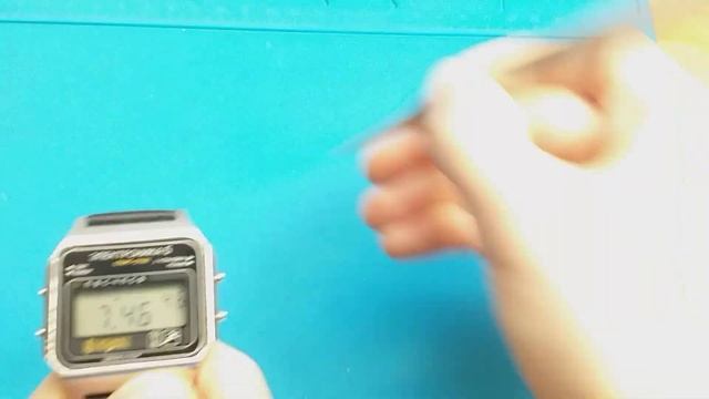 Часы электроника 5 мелодии и будильник сделано в СССР смотреть онлайн