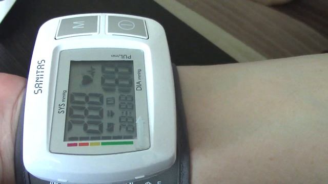 Tonometer Sanitas SBC23 Тонометр Sanitas автоматичний вимірювач тиску смотреть онлайн