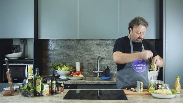 Салат с итальянским соусом смотреть онлайн