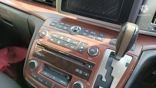 Nissan Elgrand 2008 (review Santai)