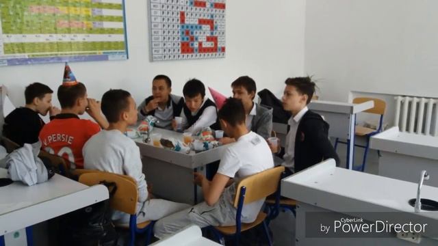 Поздравление с 7 мая!? смотреть онлайн