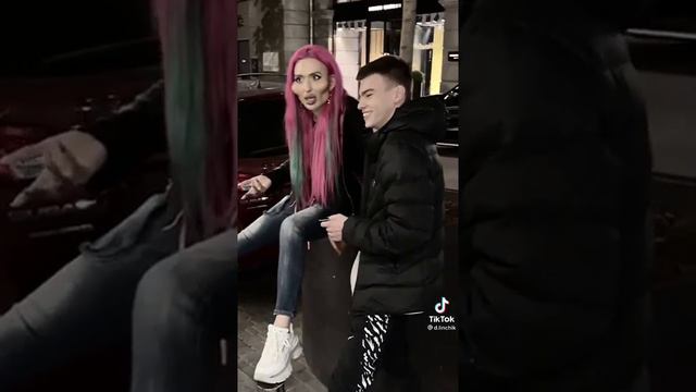 Слышь это твоя малая, тогда передай ей... Реки Тик Ток смотреть онлайн