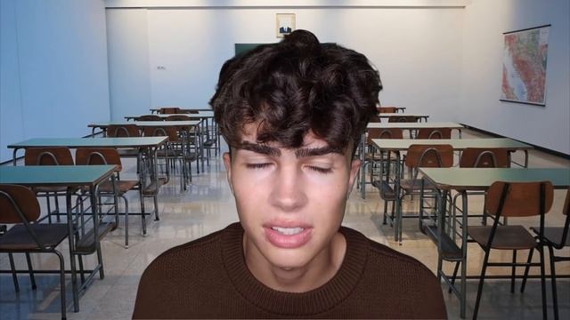 ASMR- Toxic Friend Does Your Makeup In Detention смотреть онлайн