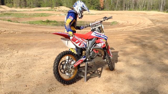 Honda CR125R '04 Full Restore/Rebuild смотреть онлайн