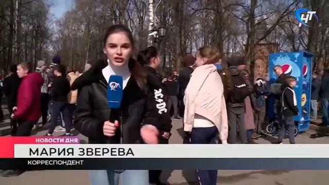 Новгородцы вышли на акцию «10 тысяч шагов» смотреть онлайн