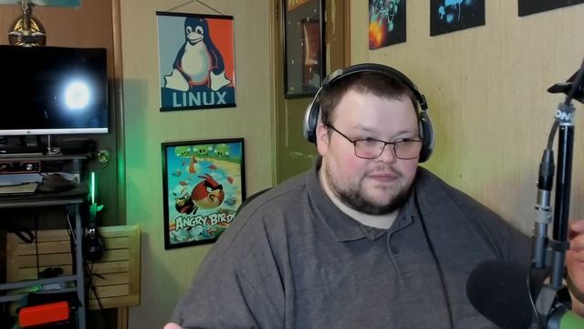 Is Ubuntu Too Minimal? смотреть онлайн