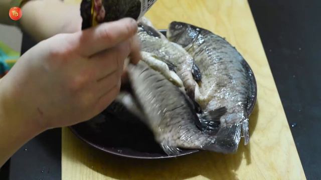 Карась в шубке из сметаны! Выпуск 25 смотреть онлайн