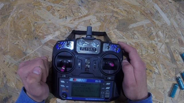 Включение пульта Flysky FS-I6 карпового кораблика СarpRC смотреть онлайн