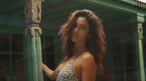 Девушки в красивом белье на пляже | Girls Beach| Delight Girl In Bikini Walking On Beach Trending