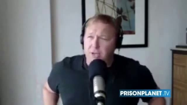 ALEX JONES: The TRUTH About The BOSTON BOMBING Story- False Flag? смотреть онлайн