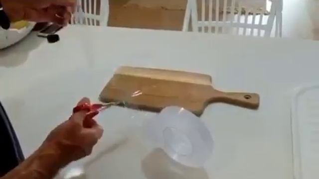 Двухсторонняя клеящая лента