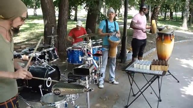 ДЖАМБА-МАРШ Оркестра Летучих Барабанщиков