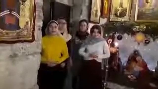 Трисвятое(Абхазский,Греческий,Русский языки)регент Александра Зидина смотреть онлайн