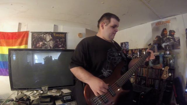 Rob Zombie Superbeast Bass Cover смотреть онлайн