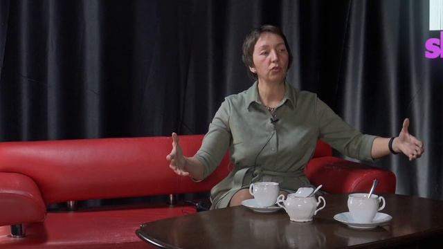 Вероника Баранова на Пятница Вечер Шоу смотреть онлайн