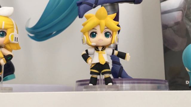 Slughorn's Hourglass, Hatsune Miku Nendroid Petite, Miku V3, Anna and Nina Williams смотреть онлайн
