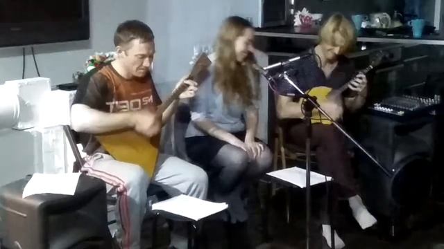 Внезапный квартирник "Топорковы+Леха" VID 20161019 194614 смотреть онлайн