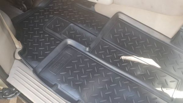 Резиновые коврики Dodge CARAVAN 2001-2007 \ 3 ряда \ ОБЗОР В ТАЧКЕ