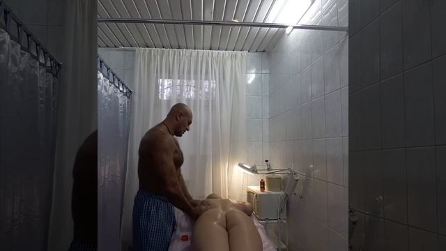 Массаж от Алексея Монастырского! смотреть онлайн