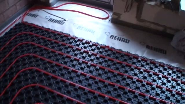 Водяной теплый пол Rehau в загородном доме смотреть онлайн