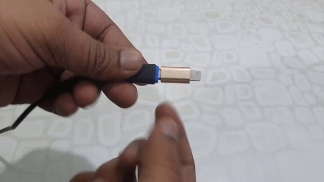 Micro USB to Lightning Adapter Converter for iPhone & iPads смотреть онлайн