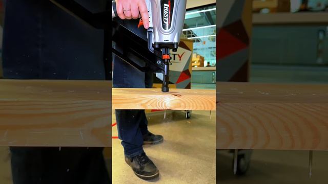 Как работает нейлер Trusty-Tools? смотреть онлайн