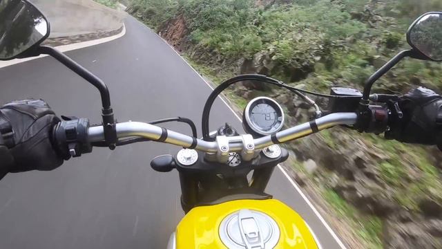 Jak se jezdí na Ducati Scrambler Icon 2018? смотреть онлайн